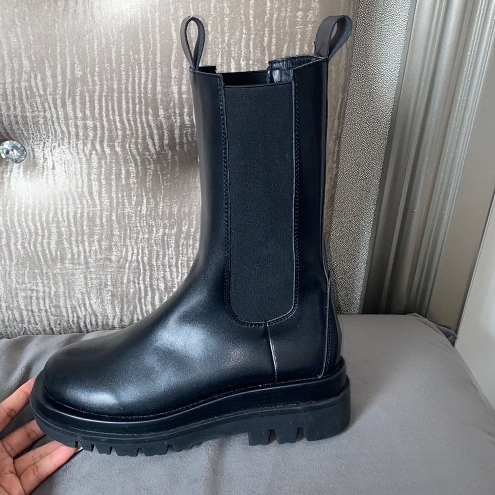 Combat boot